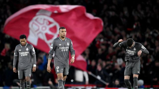 fb体育平台-西媒：跑动太少是皇马败因之一 不引援制造困境