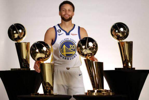 fb体育直播-进取心如科比詹皇！34岁库里仍渴望变强