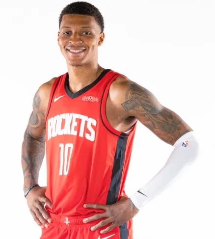 祝你23岁生日快乐！NBA官方分享贾巴里-史密斯的个人照片